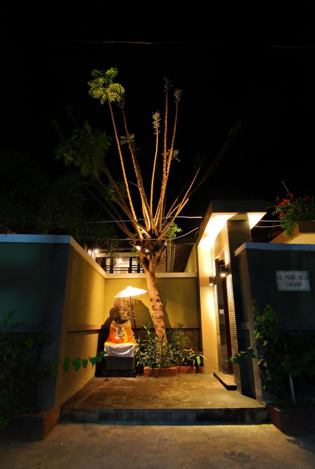 The Lakshmi Villas By The Beach House Quần đảo Gili Ngoại thất bức ảnh
